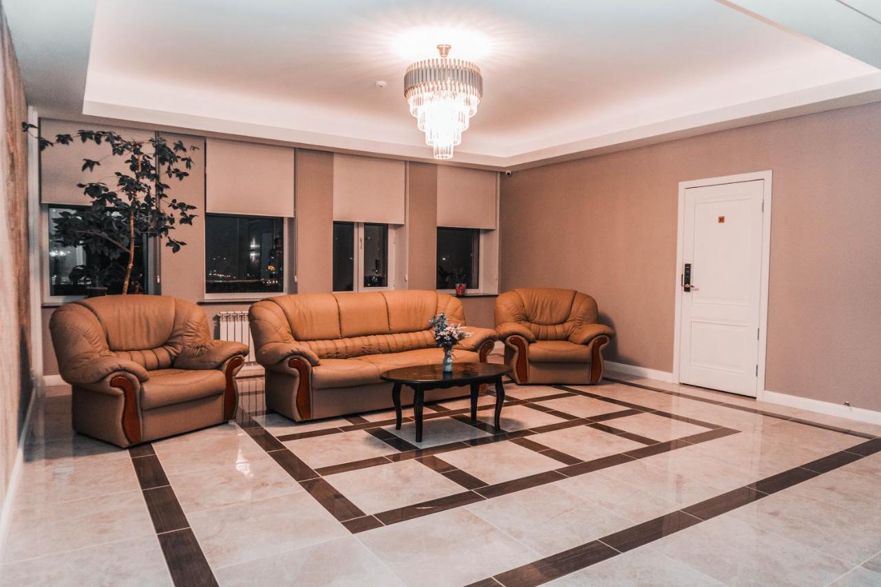 Жомарт Hotel Aktobe Bagian luar foto