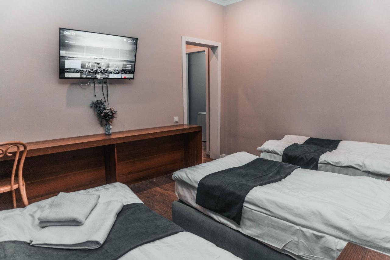 Жомарт Hotel Aktobe Bagian luar foto